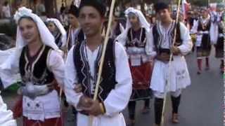 FA "KITKA"-Istibanja na defile niz ulicite na Tulcea na MFF "Zlatna ripka-2013" vo Tulca-Romanija