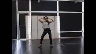 HOT N SEXY GIRL DANCE~||GIRL DANCING IN LEGGINGS||