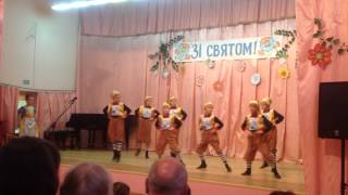 Білосніжка і сім гномів
