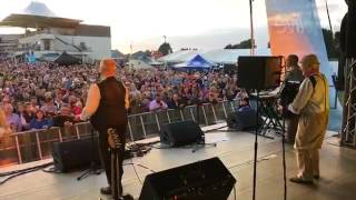 The Wurzels - The Champion Dung Spreader