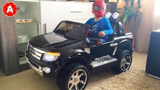 Surprise Jouet Voiture pour Petit Adam