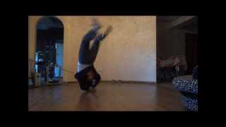 Melkon Boudakian Practicing Breakdance @ home (december - 1- 2013)