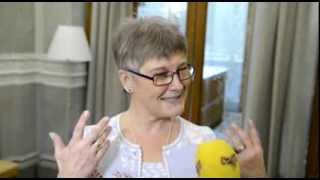 Hör Maud Olofsson rappa