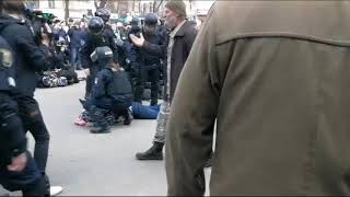 Конфлікт між поліцією та представниками Нацкорпусу під час візиту Порошенка до Полтави 16 березня