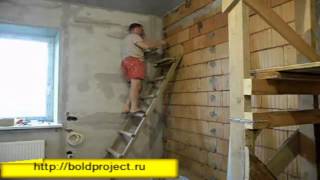 Как штукатурить стену по маякам