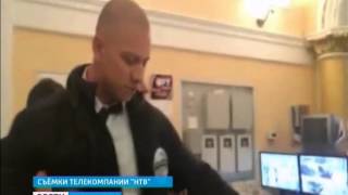 Кулаками и пощечиной встретили корреспондентов НТВ в Оренбурге