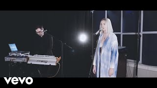 Natalia Nykiel - Pokoj 5 (Red Bull Stripped Session)