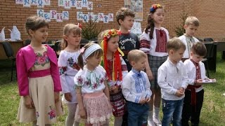 Тернопіль: Діти рятувальників малюють для солдатів АТО