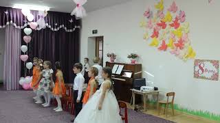 8  марта  подготовительная группа "Радуга" 2019. "Детский сад г.Назрань "Мир детства"