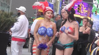 NEW YORK CITY 2019: BODYPAINTING ON TIMES SQUARE! [4K]