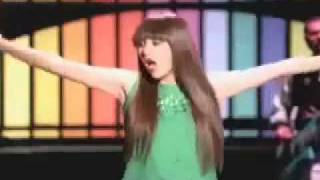 Wellaton y Belanova Comercial