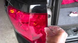 Honda Pilot brake light bulb replacement