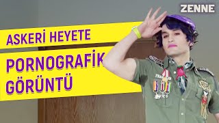 Zenne'de askeri heyete pornografik fotoğraf sunma sahnesi | Zenne