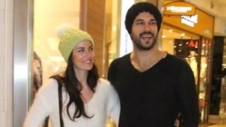 Зачем Бурак Озчивит И Фахрие Эвджен В Торг Центе! (Новости о турецких знаменитостей)