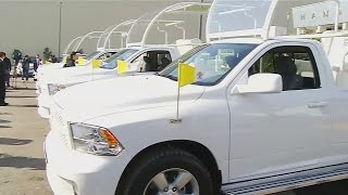 Mexico unveils new non-bulletproof 'popemobile' ahead of Papal visit
