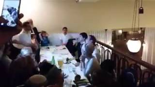 מידד טסה משמח את משפחת ליטמן בשבע ברכות