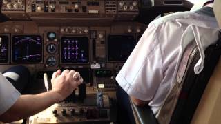 Взлет Бангкок Трансаэро Боинг 747-400