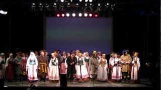 Lithuanian national costume presentation in Hungary