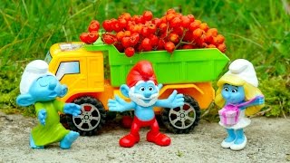Игрушечные Супер Истории - Смурфики и запасы на зиму - Видео с игрушками из мультфильмов