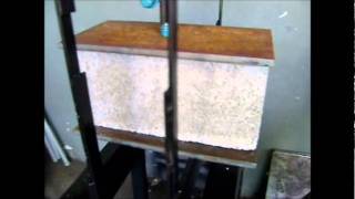 ENSAIO DE COMPRESSÃO - BLOCO DE CONCRETO DA FORMA MANUAL REIMÁQUINAS