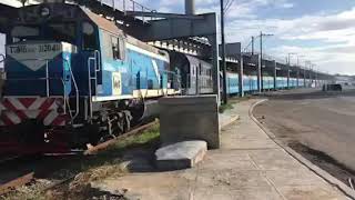 Loco TGM8KM 312040 shunting one of the nationals pulled by Loco 52566 following arrival at Havana
