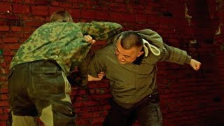 Коллекторы - Уработал троих | Драка с коллекторами бандитами | Мини боевик от каскадеры ТРЮКАЧИ