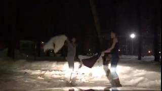 девушки голые в снегу стриптиз