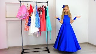 Полина собирается на праздник для принцесс