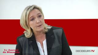 Marine Le Pen : "Valls accompagne la montée du FN"