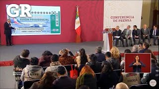 Muestran 'cachito' de rifa del avión presidencial