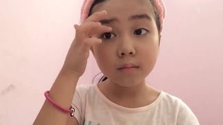 Phát sốt với clip dạy trang điểm của học sinh lớp 5