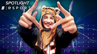 This Deaf Streamer is Shattering Stereotypes