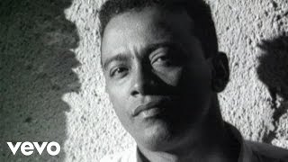 Sergio Vargas - Mala Memoria (Official Video)