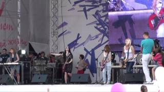 Ранетки - "Ревность" (Спортивный город 2011)