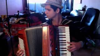 Douglas Marcolino tocando Chorinho