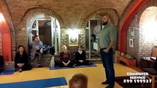 Лекция по Астрологии - Yoga Cave - Лекцию читает Берт Маковер