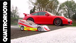 Supercar contro minicar | Quattroruote