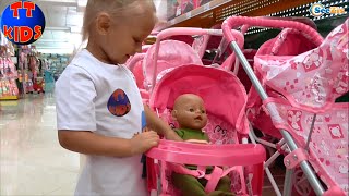 ✔ Baby Born VLOG. We are buying a perambulator for a Doll. Покупаем коляску для Куклы. Серия 8 ✔