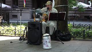 Проводы любви, Уличный музыкант, Одесса, Приморский бульвар/Seeing off love, Street musician, Odessa