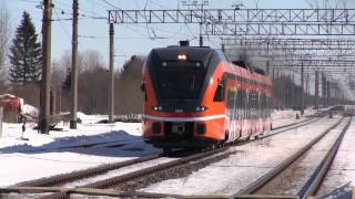 Штадлерский дизель-поезд 2404 в ст. Раазику / Stadler FLIRT DMU 2404 passing Raasiku station