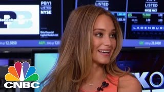 Here is Hannah Davis' SI Swimsuit Cover | CNBC