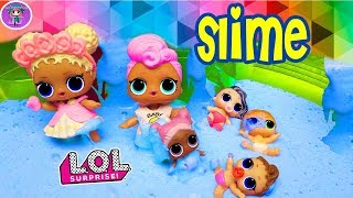 Piscina de SLIME con Bebés LOL Surprise jugando dentro