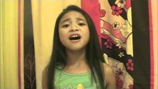 Ciana singing Ave Maria