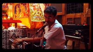 Vineet singer Sultanpuri mobile number 91 51 111 603 and 96 82 2 6 4003