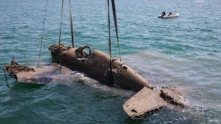 Строители Крымского моста помогли поднять самолет времен ВОВ