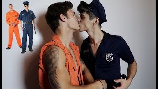 GAY COUPLE'S COSTUME