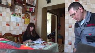 Скрытая камера.Он что больной? -Мне кажется на всю голову...
