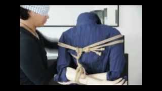 Takate Kote blindfolded