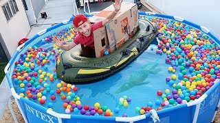 24 HOUR BOX FORT BOAT SURVIVAL CHALLENGE! ? with scary monster