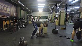 Гантель Инча 78,7 кг - подъем обезьяним хватом на высоту колен